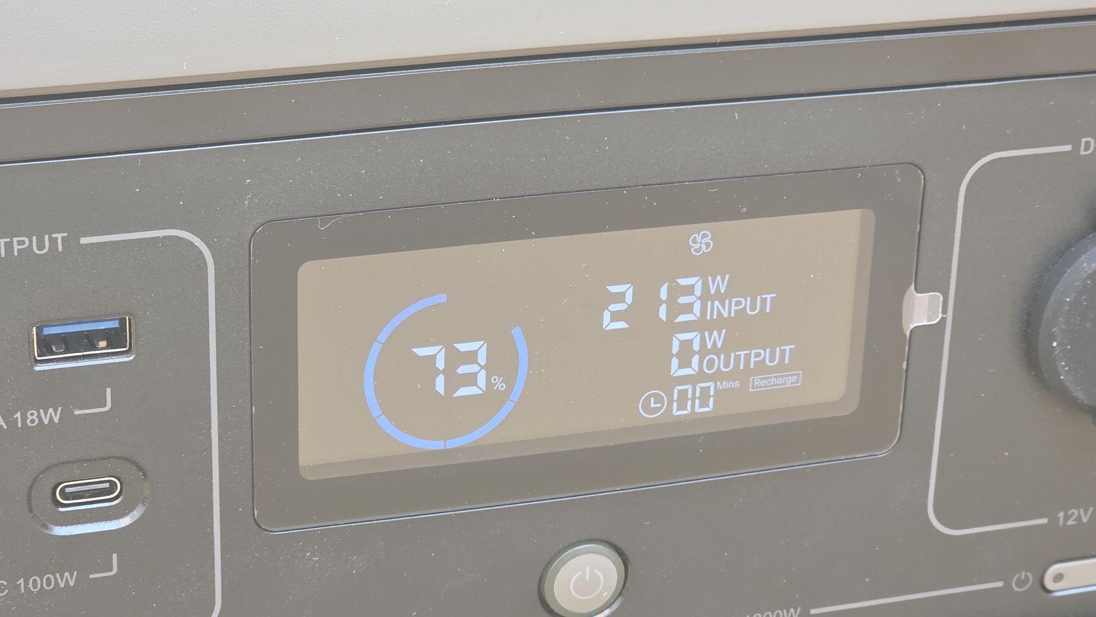 AllPowers Estación de energía R2500 con panel solar SP037